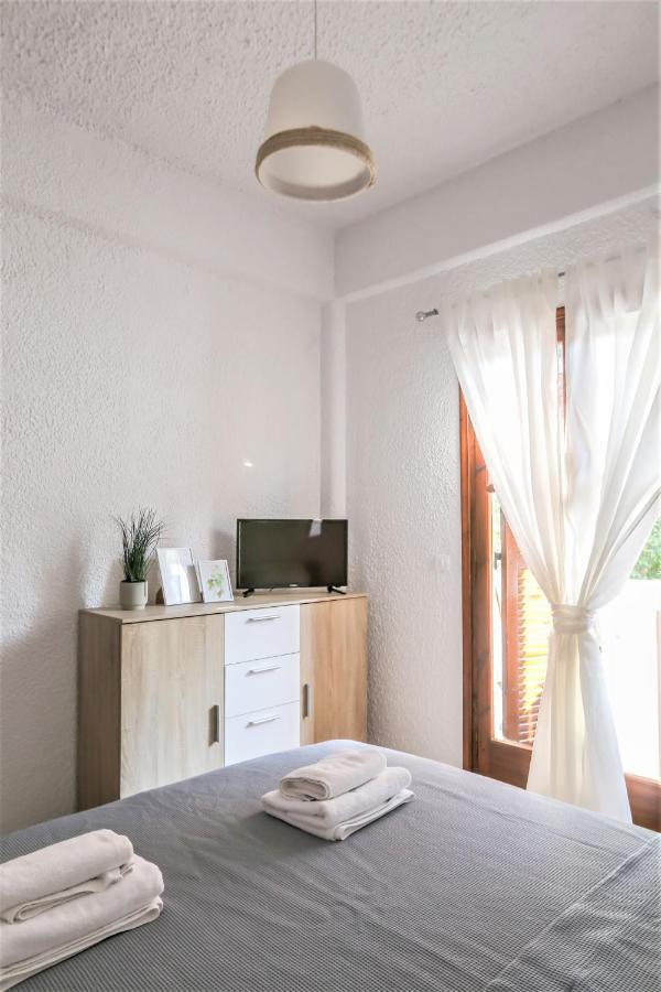 Beachfront Deluxe Apt. Pefkochori Esterno foto